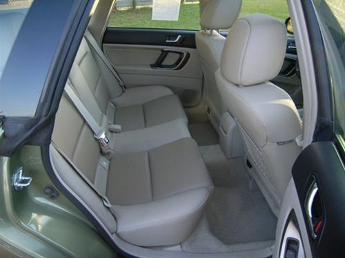 Subaru Outback 2007 photo 2