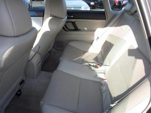 Subaru Outback 2007 photo 2