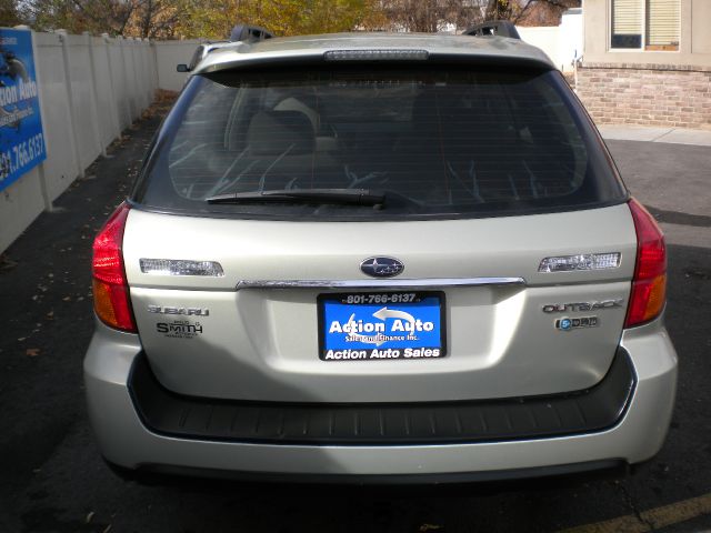 Subaru Outback EX 4D Hardtop SUV