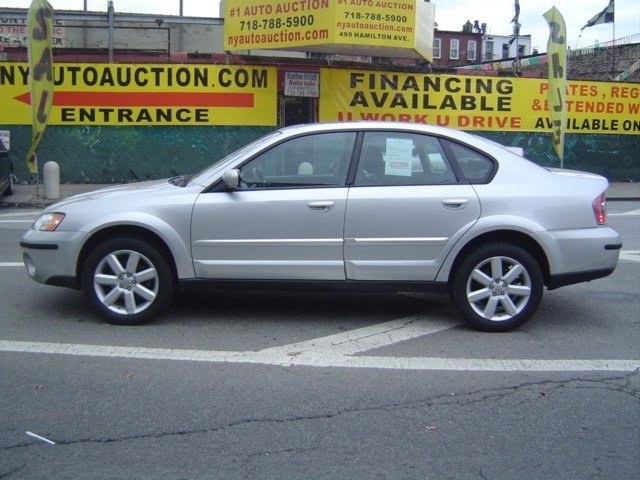 Subaru Outback 2007 photo 2