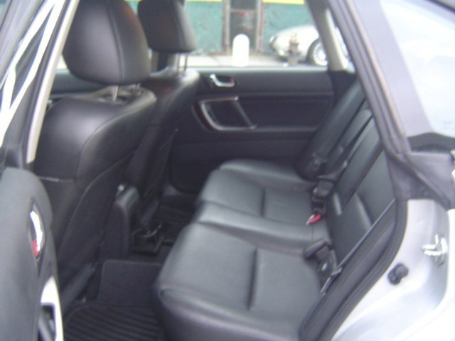 Subaru Outback 2007 photo 4
