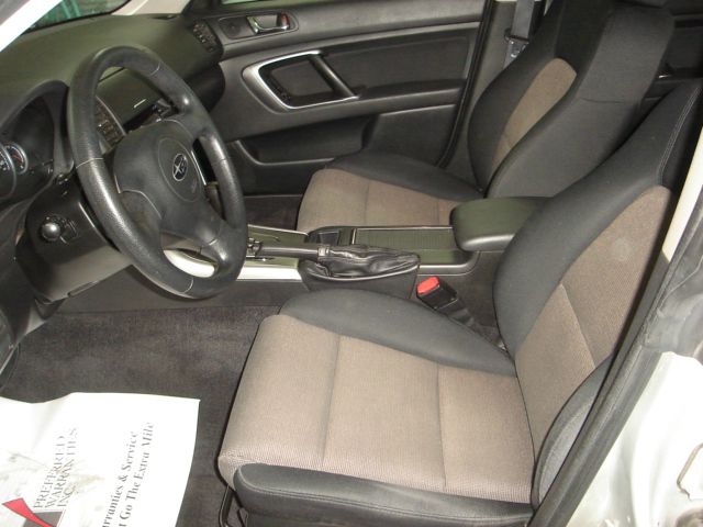 Subaru Outback EX 4D Hardtop SUV