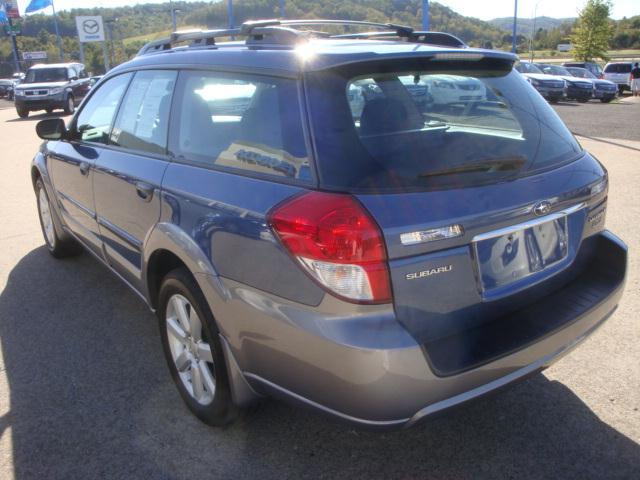 Subaru Outback 2008 photo 2