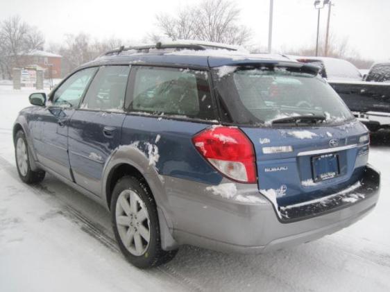 Subaru Outback 2008 photo 2