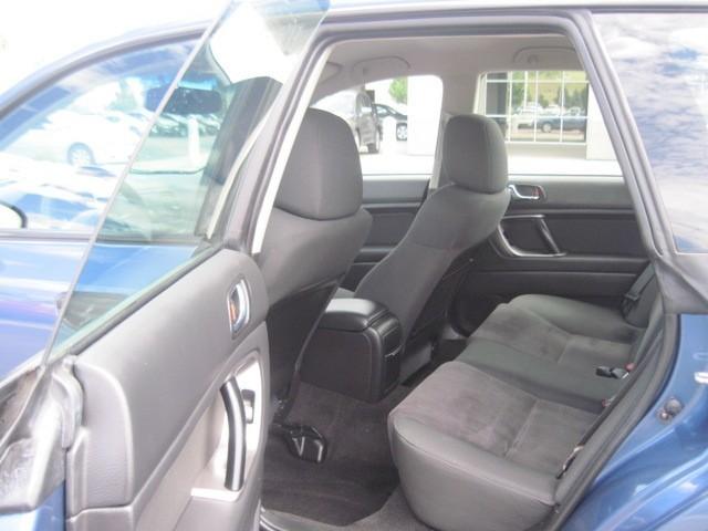 Subaru Outback 2008 photo 3