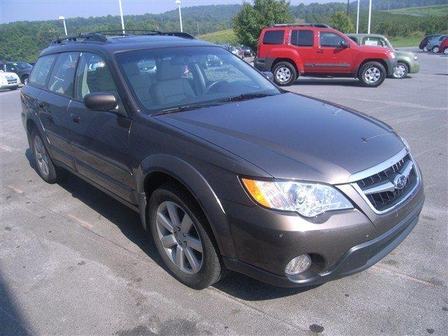 Subaru Outback SLE 1500 EXT Sport Utility