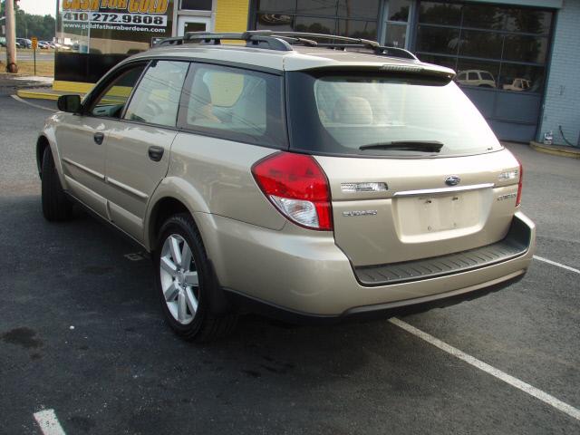 Subaru Outback 2008 photo 2