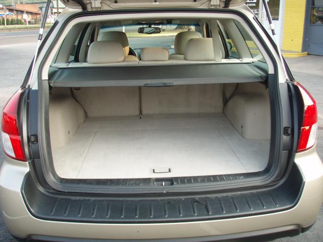 Subaru Outback 2008 photo 3