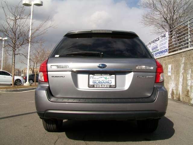 Subaru Outback 2008 photo 5