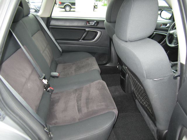 Subaru Outback 2008 photo 21