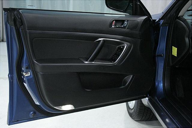 Subaru Outback 2008 photo 4