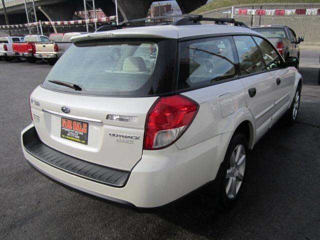 Subaru Outback 2008 photo 4