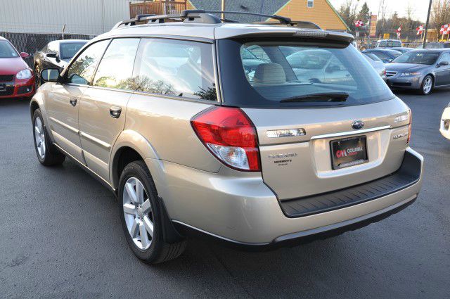 Subaru Outback 2009 photo 2