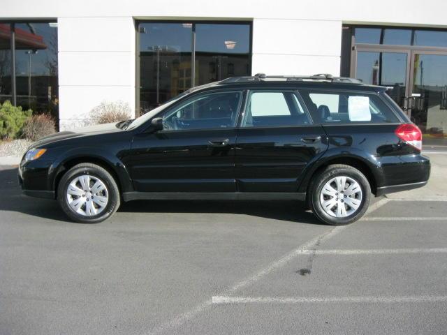 Subaru Outback 2009 photo 2