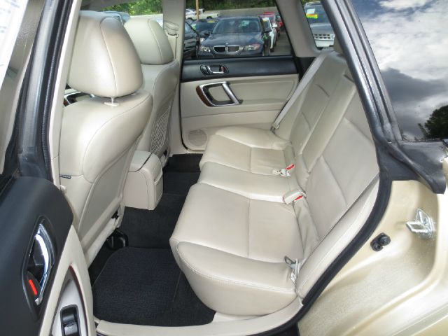Subaru Outback 2009 photo 21