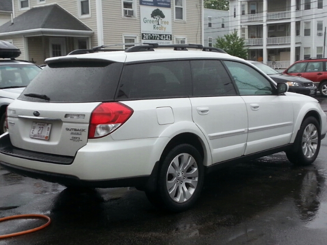 Subaru Outback 2009 photo 2