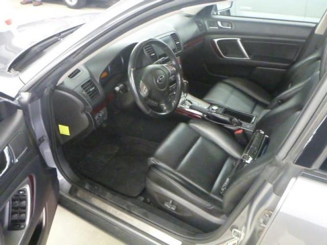 Subaru Outback 2009 photo 3
