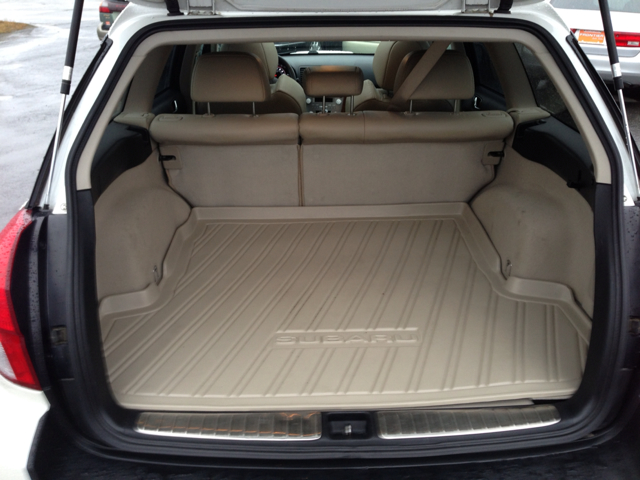 Subaru Outback 2009 photo 2