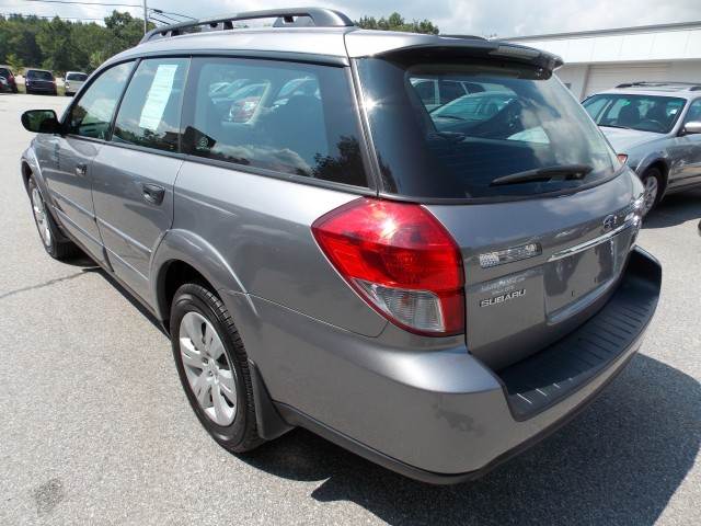 Subaru Outback 2009 photo 3