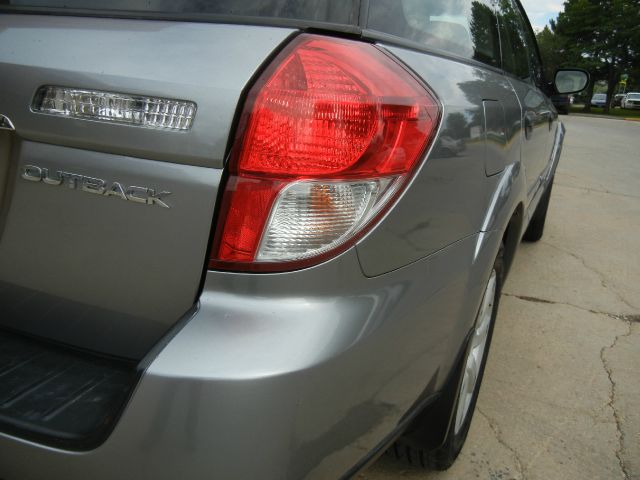 Subaru Outback 2009 photo 2
