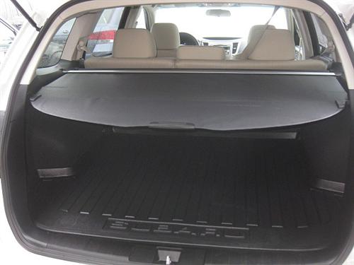 Subaru Outback 2010 photo 2