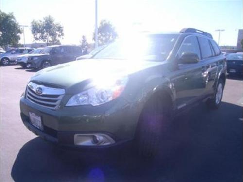 Subaru Outback 2010 photo 2