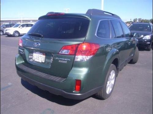 Subaru Outback 2010 photo 4