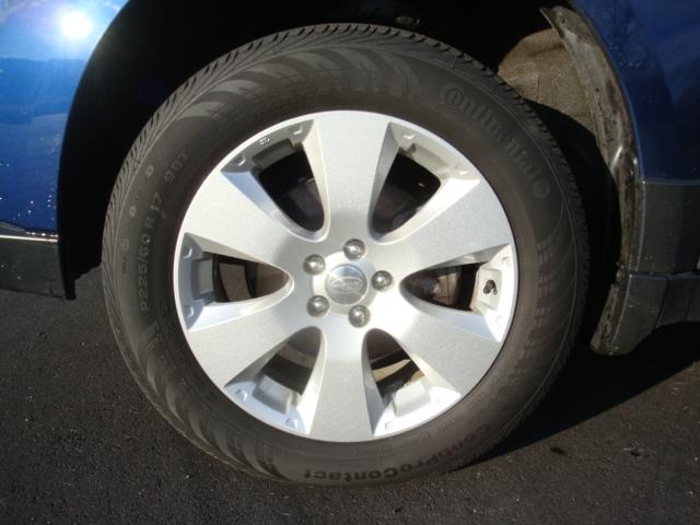 Subaru Outback 2010 photo 3