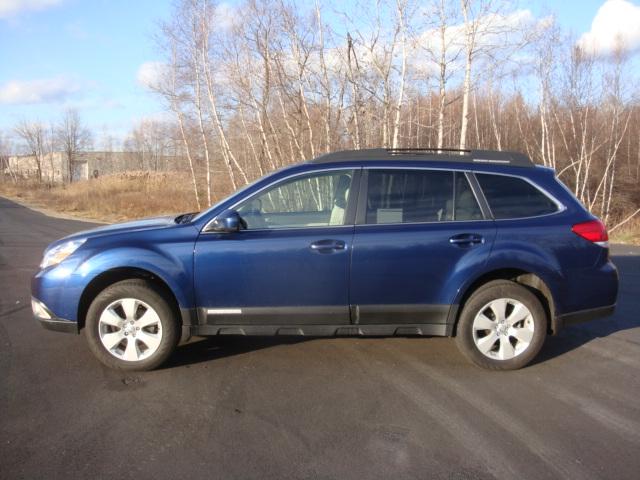 Subaru Outback 2010 photo 4