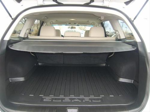 Subaru Outback 2010 photo 4