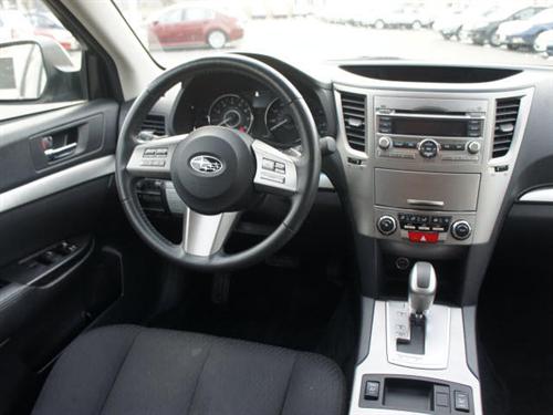Subaru Outback 2010 photo 4