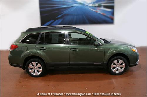 Subaru Outback 2010 photo 1