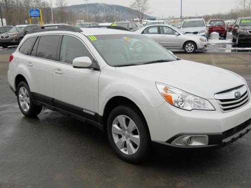 Subaru Outback 2010 photo 3