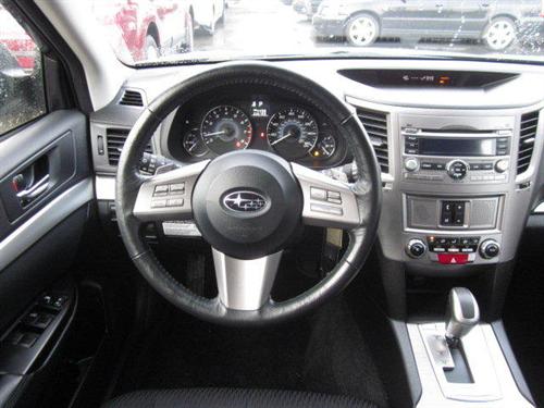 Subaru Outback 2010 photo 4