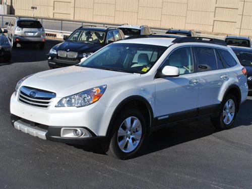 Subaru Outback 2010 photo 4