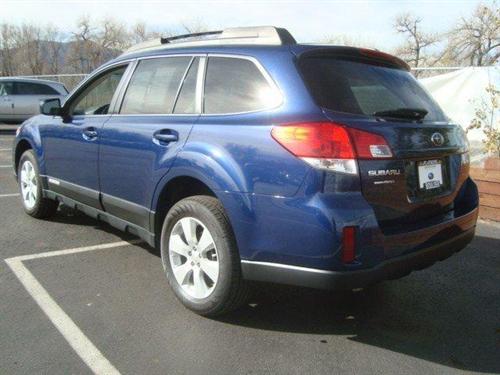 Subaru Outback 2010 photo 2