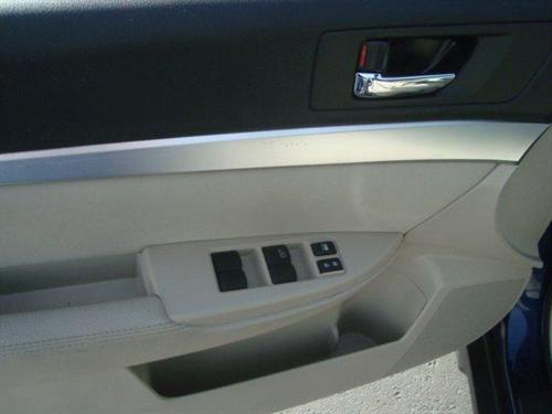 Subaru Outback 2010 photo 5