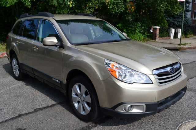 Subaru Outback 2010 photo 3