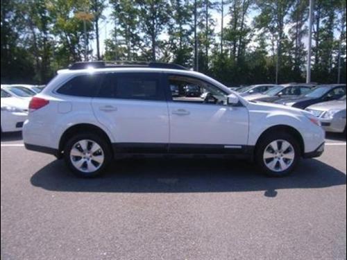 Subaru Outback 2010 photo 3
