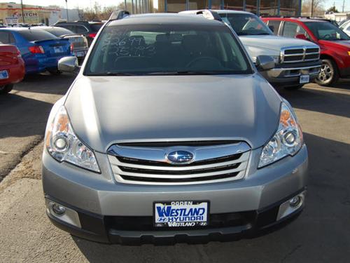 Subaru Outback 2010 photo 1