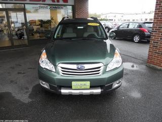 Subaru Outback 2010 photo 1