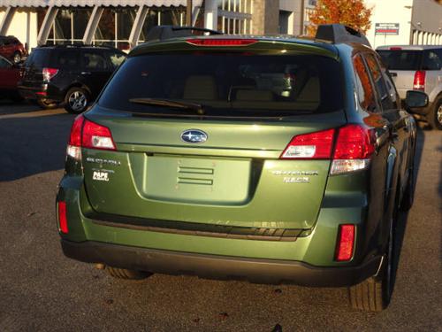 Subaru Outback 2010 photo 5