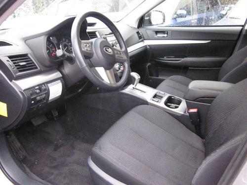 Subaru Outback 2010 photo 1