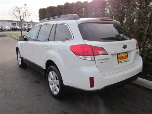 Subaru Outback 2010 photo 2
