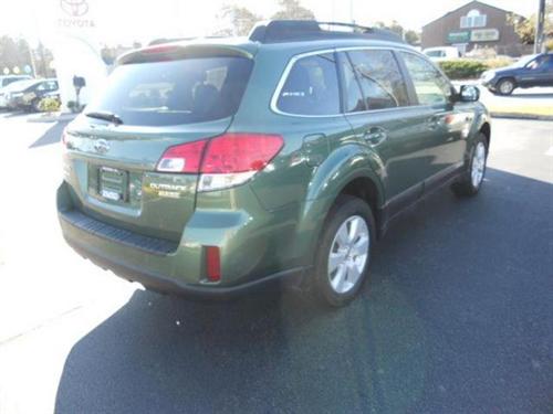 Subaru Outback 2.5L I4 S 4-door AWD Crossover Other