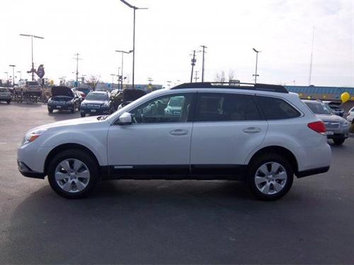 Subaru Outback 2010 photo 2