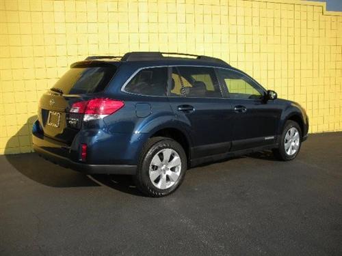 Subaru Outback 2010 photo 4