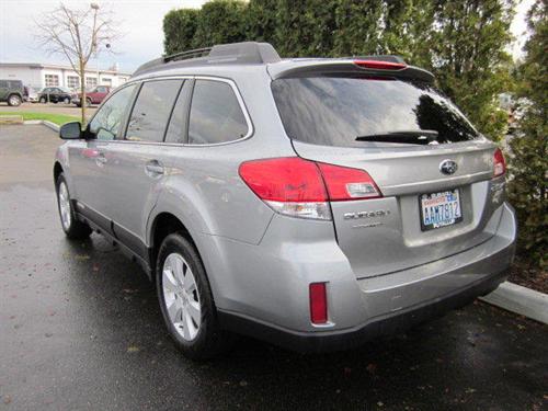 Subaru Outback 2010 photo 1