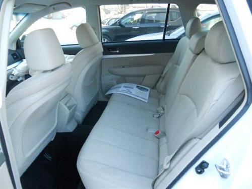 Subaru Outback 2010 photo 1