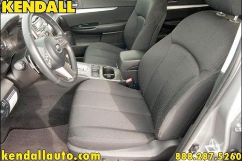 Subaru Outback 2010 photo 3
